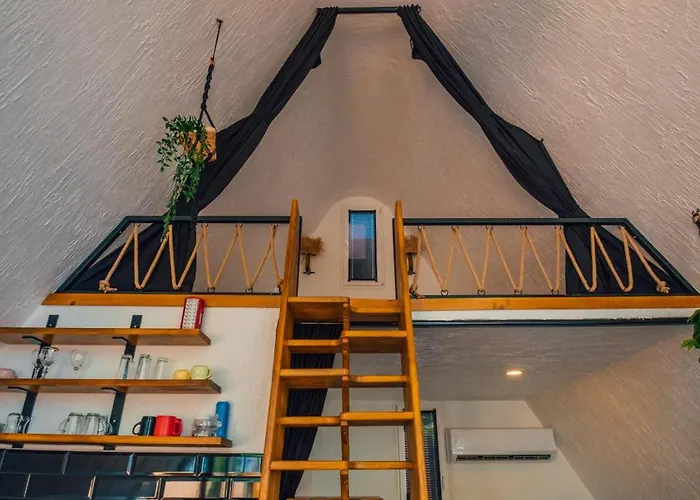 Natho Lakeside Hotel *